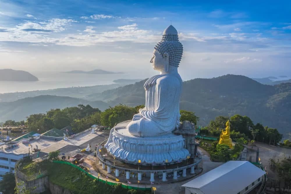 Visiting Big Buddha Phuket