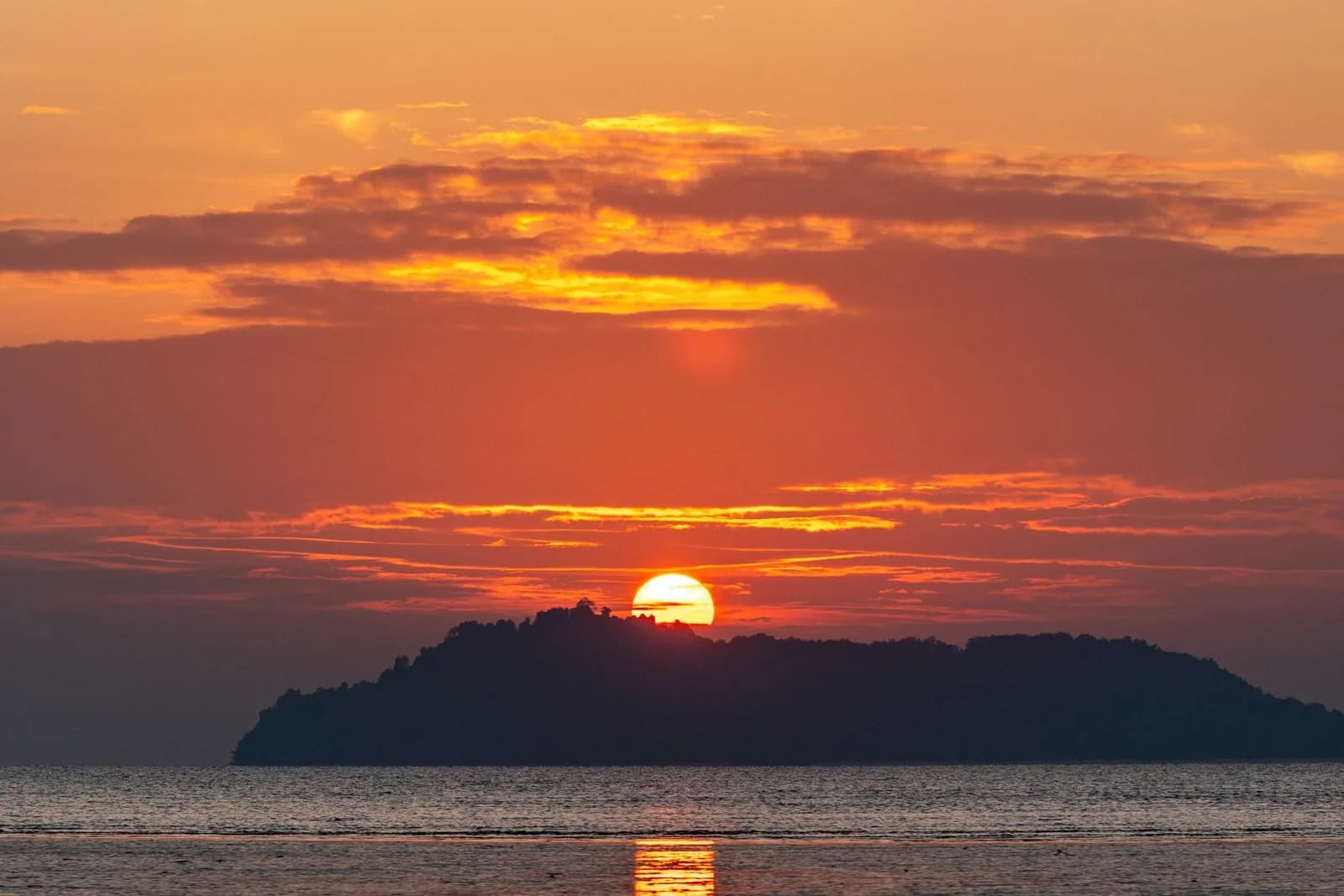 Phi Phi Sunrise Private Charter