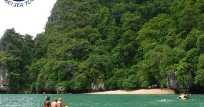 Phang Nga Bay Kayaking tour